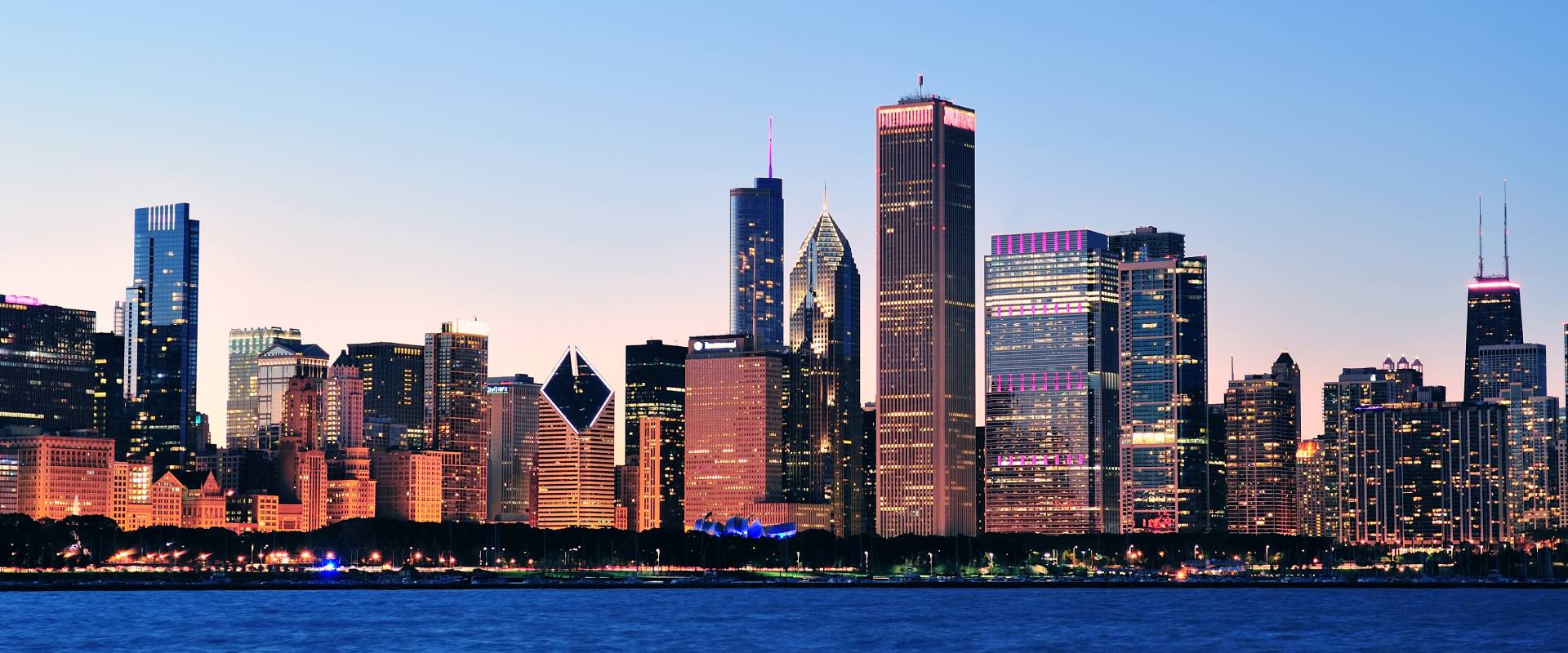 Explore Chicago’s Diverse Neighborhood